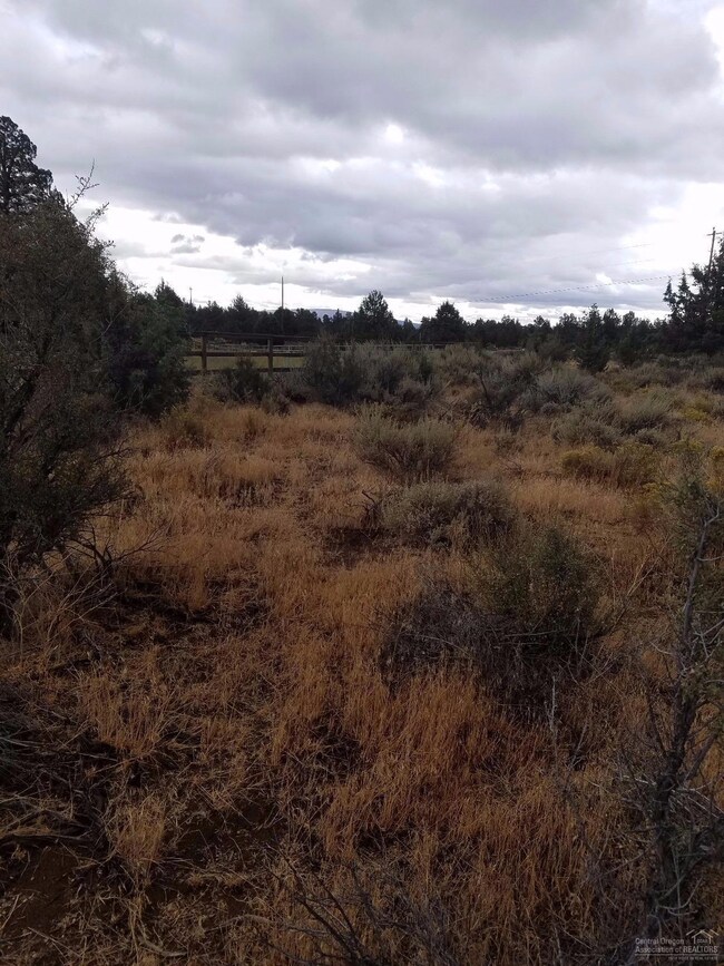 61811 Ten Barr Ranch Rd, Bend, OR 97701 - photo 5
