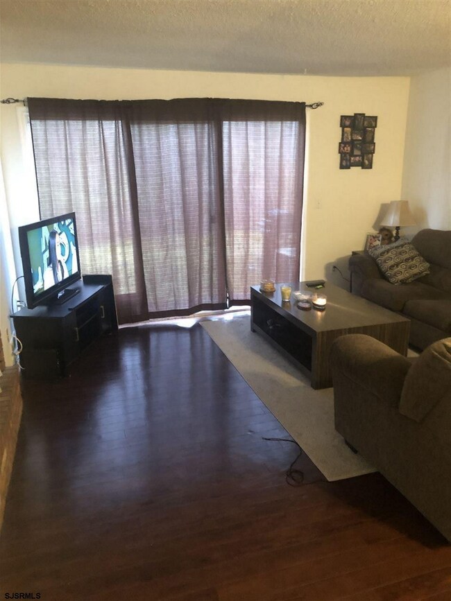 100 Shawnee Place unit 15F, Galloway, NJ 08205 - photo 3