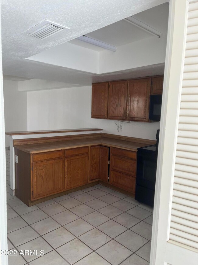 1524 N Apache Dr, Chandler, AZ 85224 - photo 5