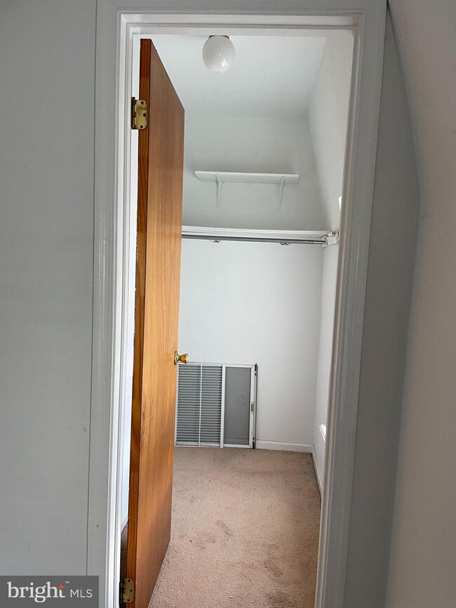 514 W Queen Ln unit 3, Philadelphia, PA 19144 - photo 6