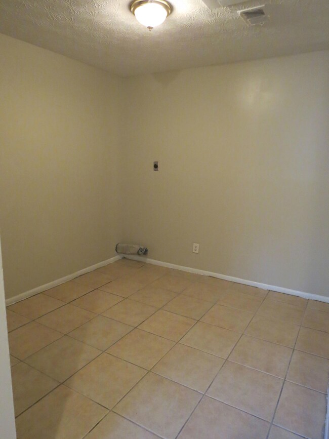 6415 Cooper Ln, Jacksonville, FL 32210 - photo 6