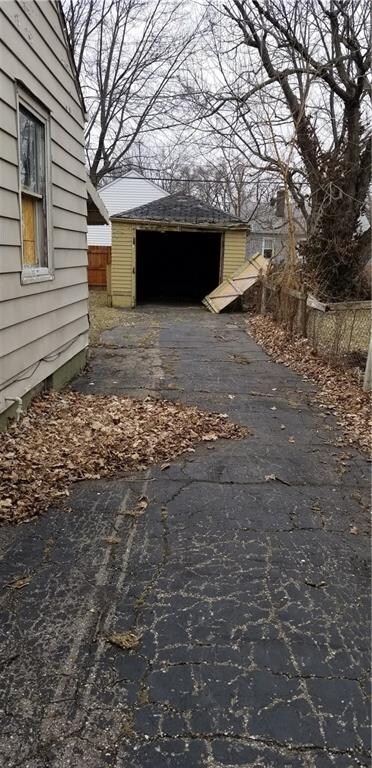 1927 N Drexel Ave, Indianapolis, IN 46218 - photo 2