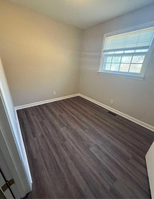 1913 Laurinda Dr, Nashville, TN 37217 - photo 7