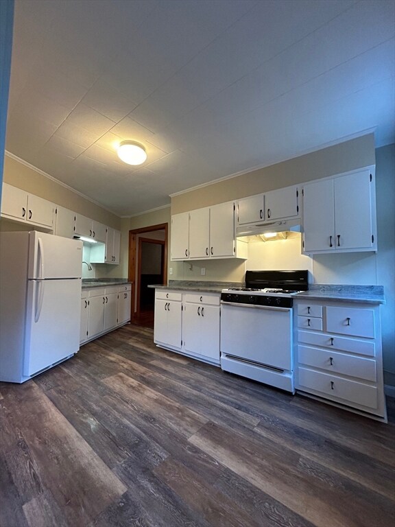 17 Adams St unit 4, Bourne, MA 02532 - photo 5