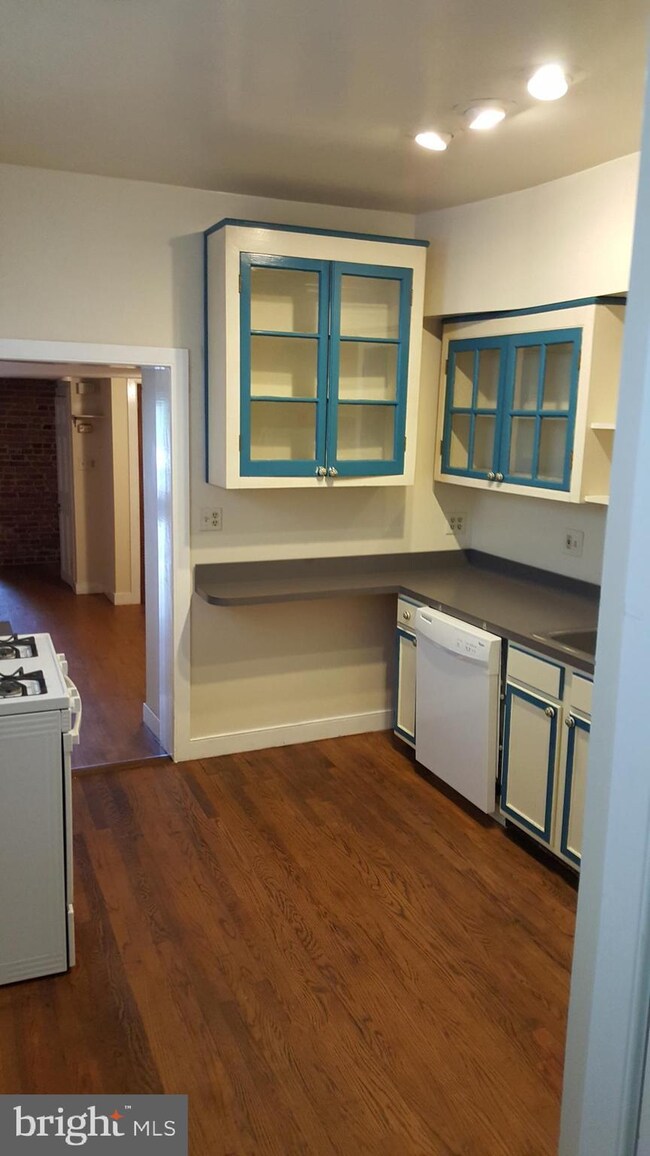 506 S Washington St, Baltimore, MD 21231 - photo 6
