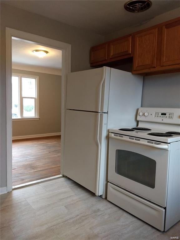 204 Kuhne Blvd, Troy, MO 63379 - photo 4