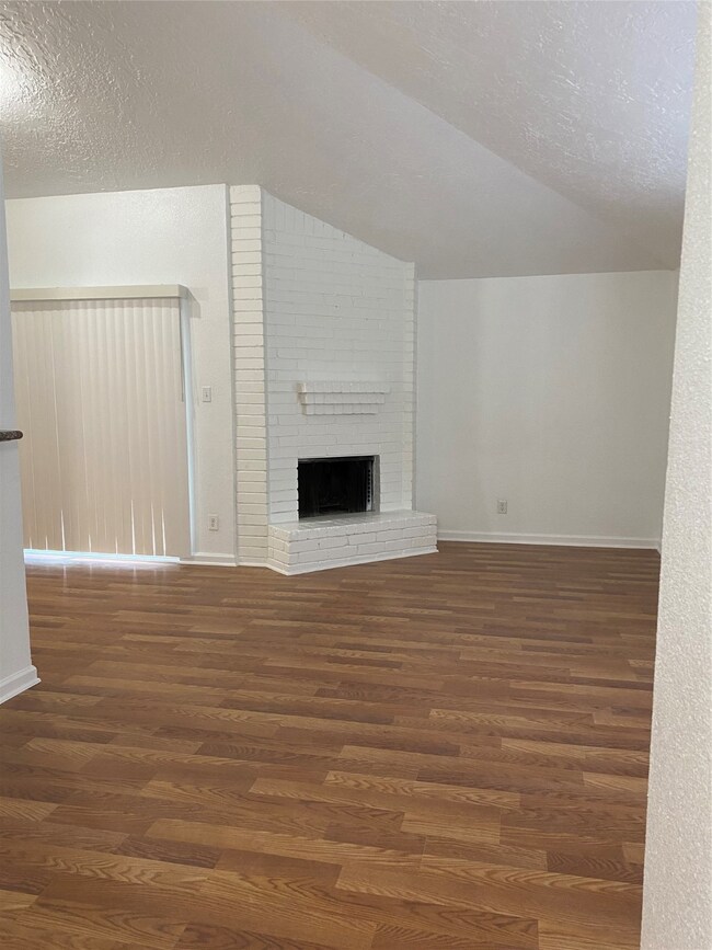 11025 Panicum Ct, Houston, TX 77086 - photo 2