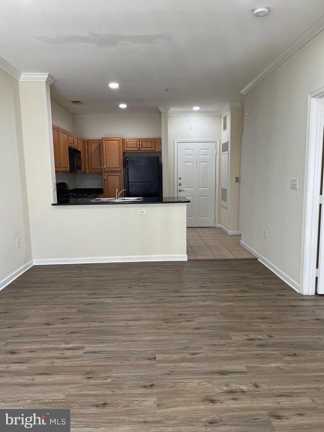 12900 Centre Park Cir unit 106, Herndon, VA 20171 - photo 5