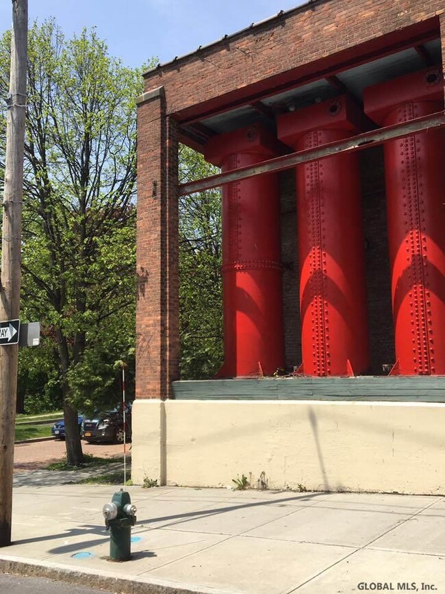 201 Park Ave unit 39, Albany, NY 12202 - photo 5