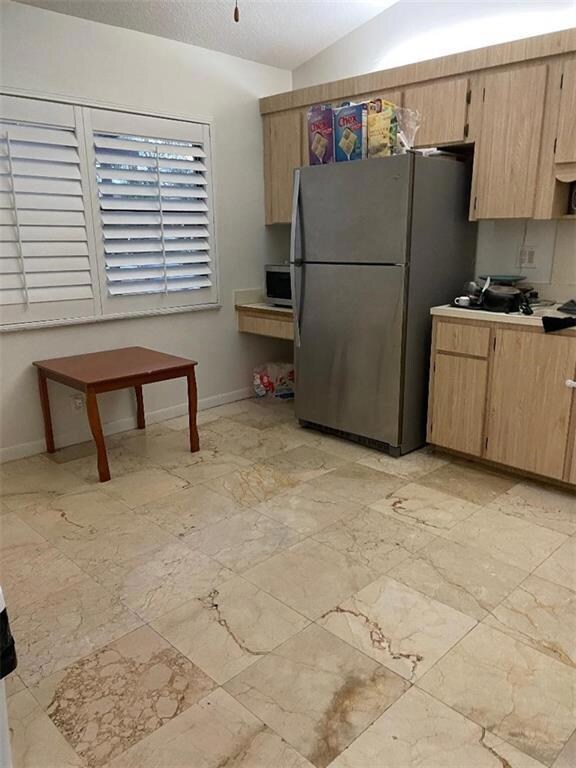 7254 Solandra Ln, Tamarac, FL 33321 - photo 2