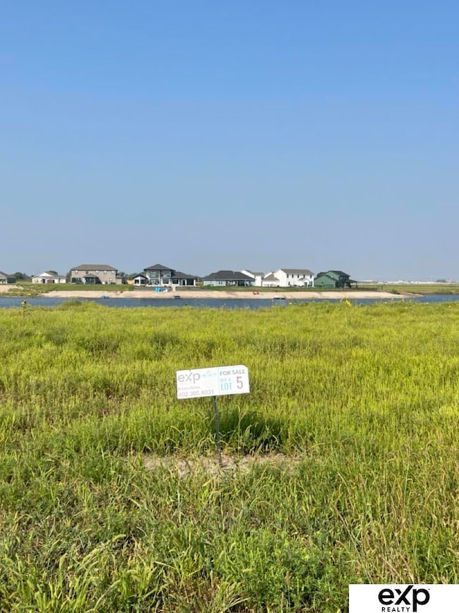 1935 Aaron Way, Fremont, NE 68025 - photo 2