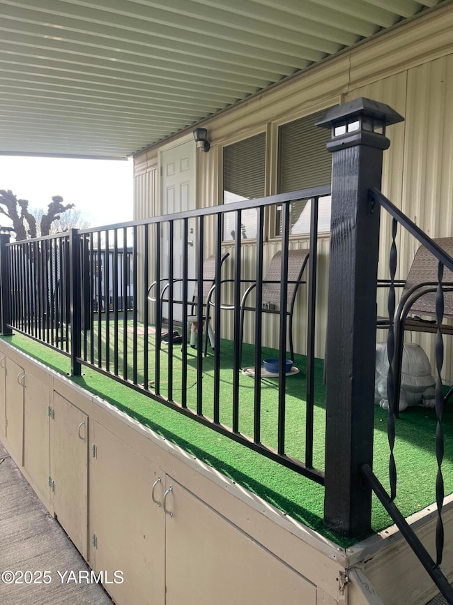 8301 Tieton Dr unit 86, Yakima, WA 98908 - photo 3