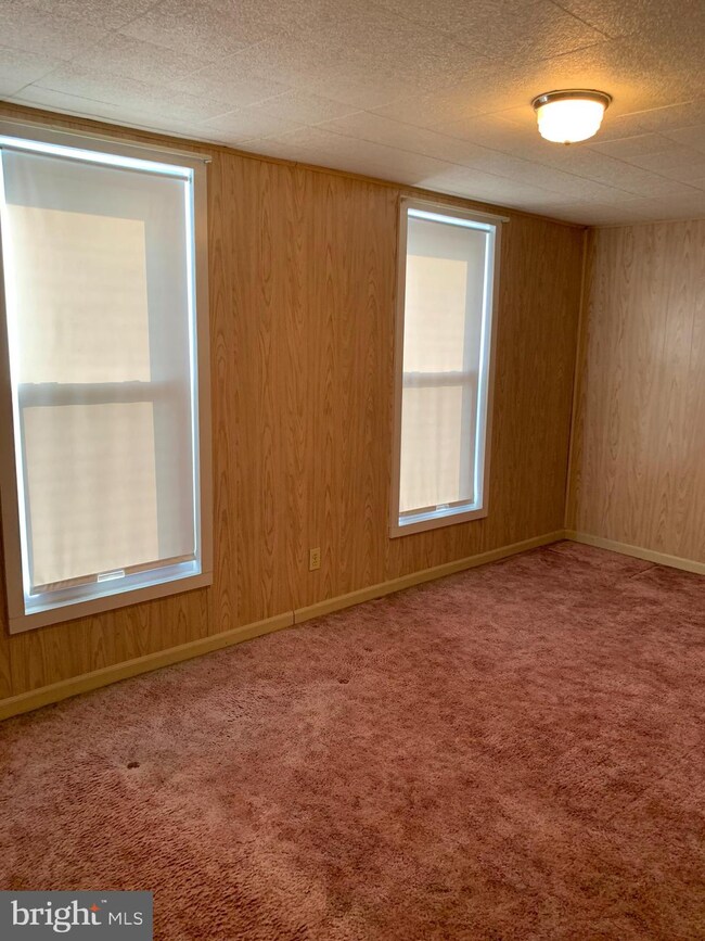 32 N 5th St, Newport, PA 17074 - photo 7