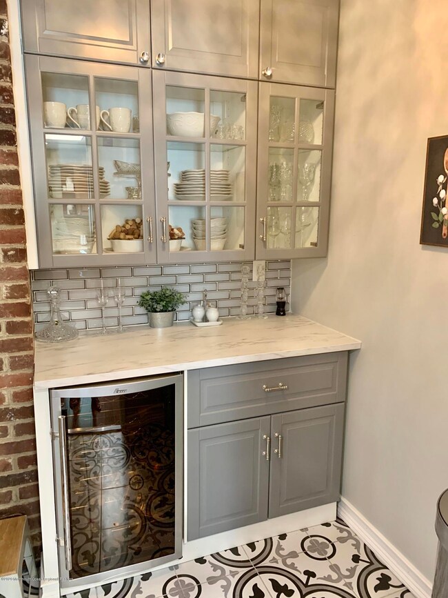 Custom Butlers Pantry