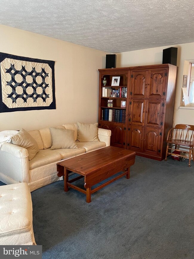 12577 Coral Grove Place, Germantown, MD 20874 - photo 3