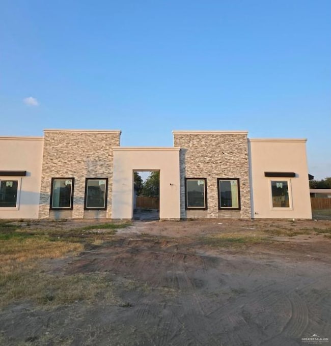 2005 Dragonfly St unit 2, Mission, TX 78572 - photo 3