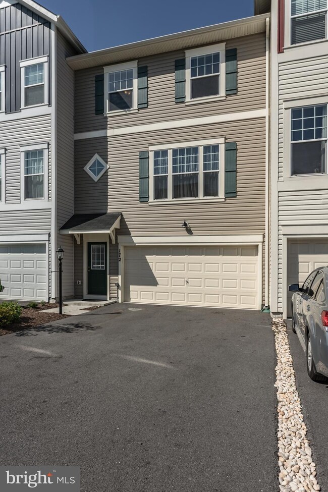 172 Brasstown Loop, Stephenson, VA 22656 - photo 3