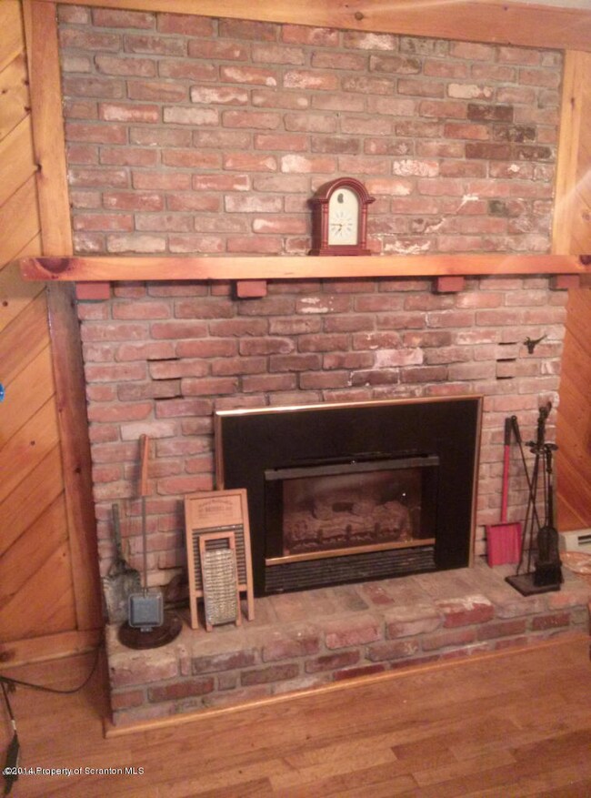 235 Swetland St, Duryea, PA 18642 - photo 5