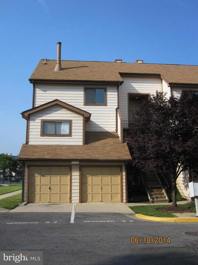 14124 Lauren Ln unit F, Laurel, MD 20707 - photo 2