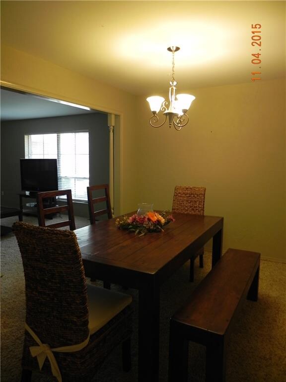 12004 Camelot Dr, Oklahoma City, OK 73120 - photo 6