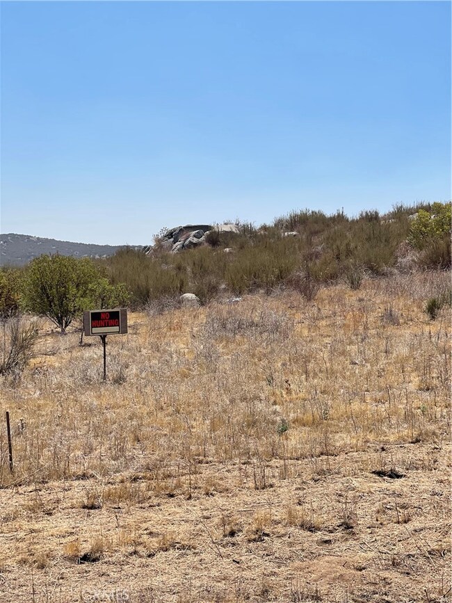 35575 Clothier Rd, Hemet, CA 92544 - photo 7