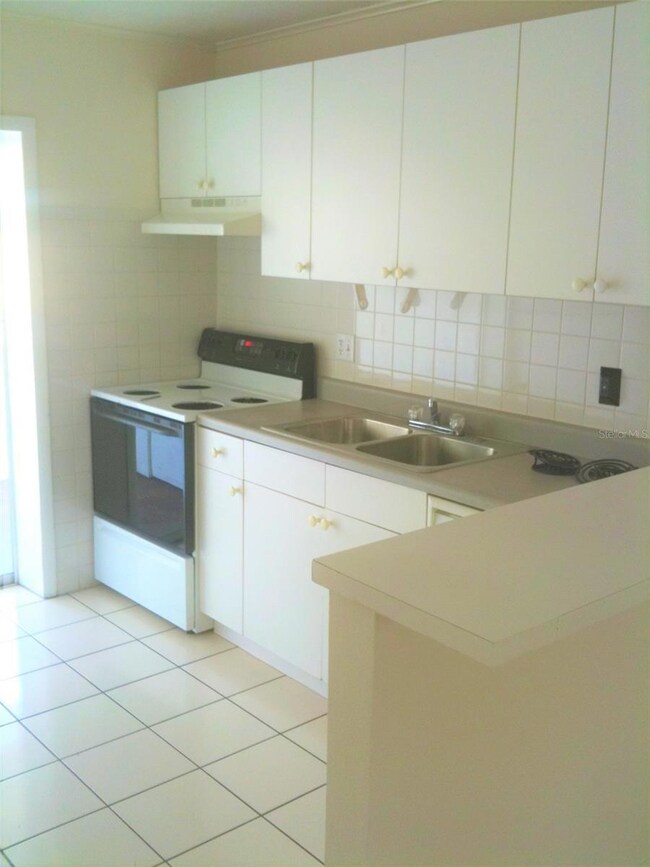 4908 20th St W unit B, Bradenton, FL 34207 - photo 3