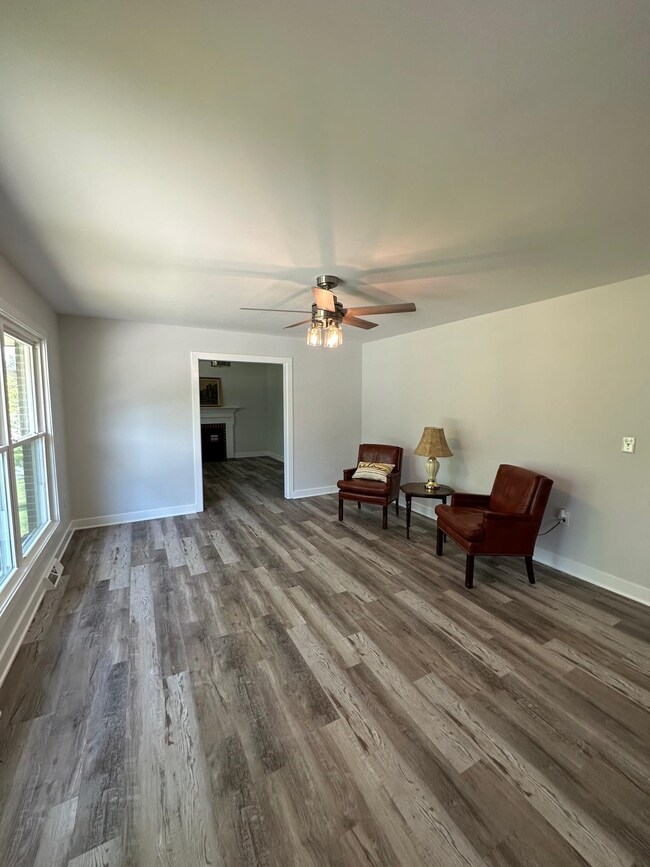 78 Hodge St, Stuarts Draft, VA 24477 - photo 6