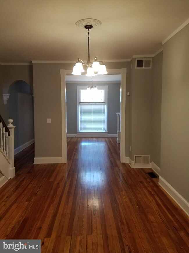 227 S Ellwood Ave, Baltimore, MD 21224 - photo 6