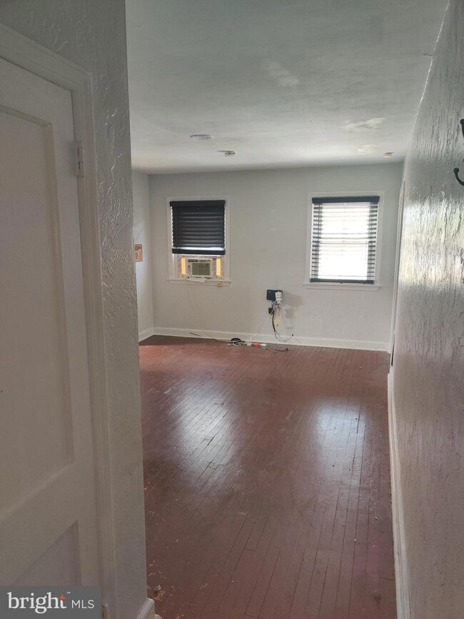 1180 Easton Rd, Roslyn, PA 19001 - photo 2