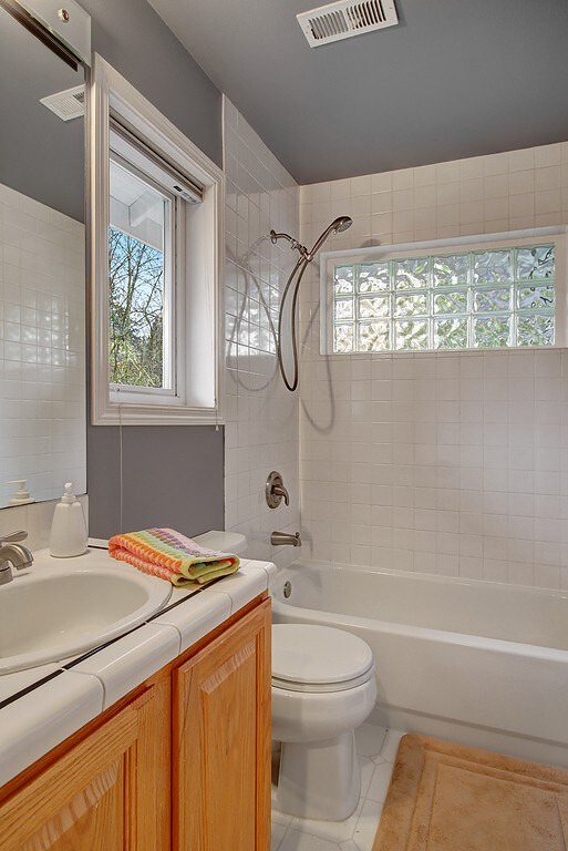 2455 65th Place SE, Mercer Island, WA 98040 - photo 2