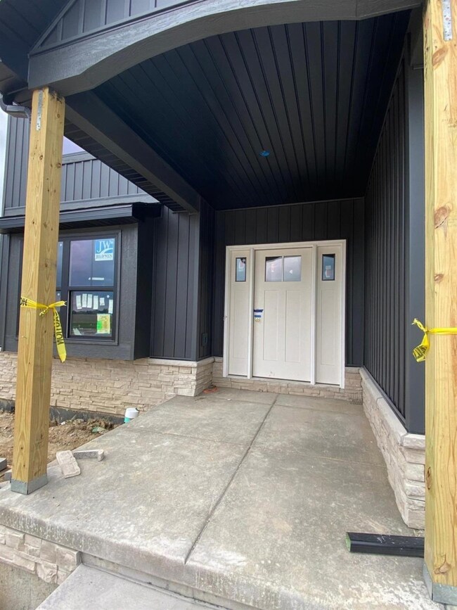 11271 Elkhart Cir unit LOT42, Winfield, IN 46307 - photo 3