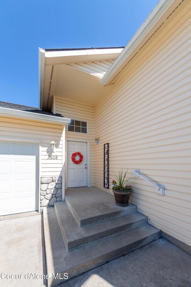 2608 N Ivy Ln Fullsize -4