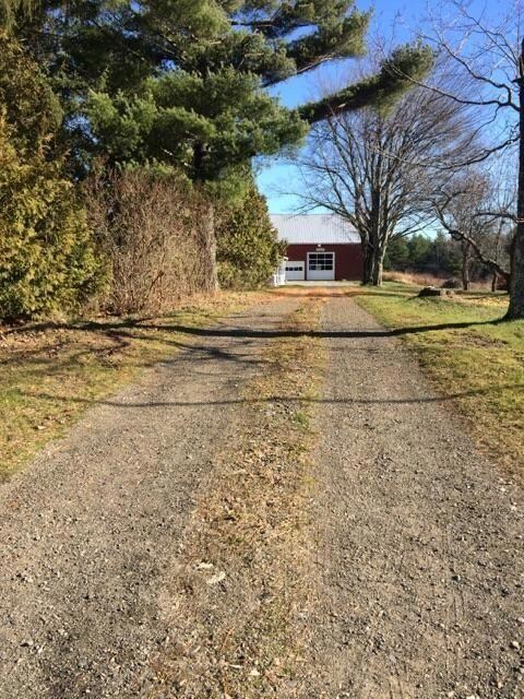 Driveway to the farmhouse.