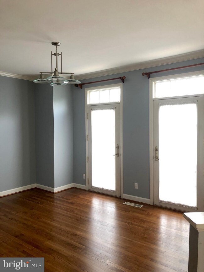 4020 Dogberry Ln, Fairfax, VA 22033 - photo 5