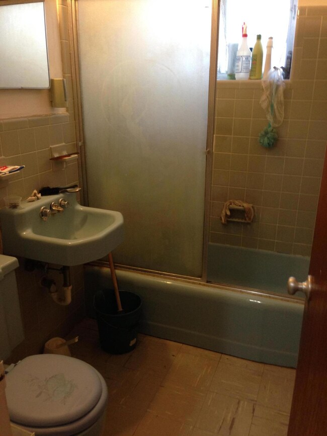 613 SW 14th St, Belle Glade, FL 33430 - photo 5