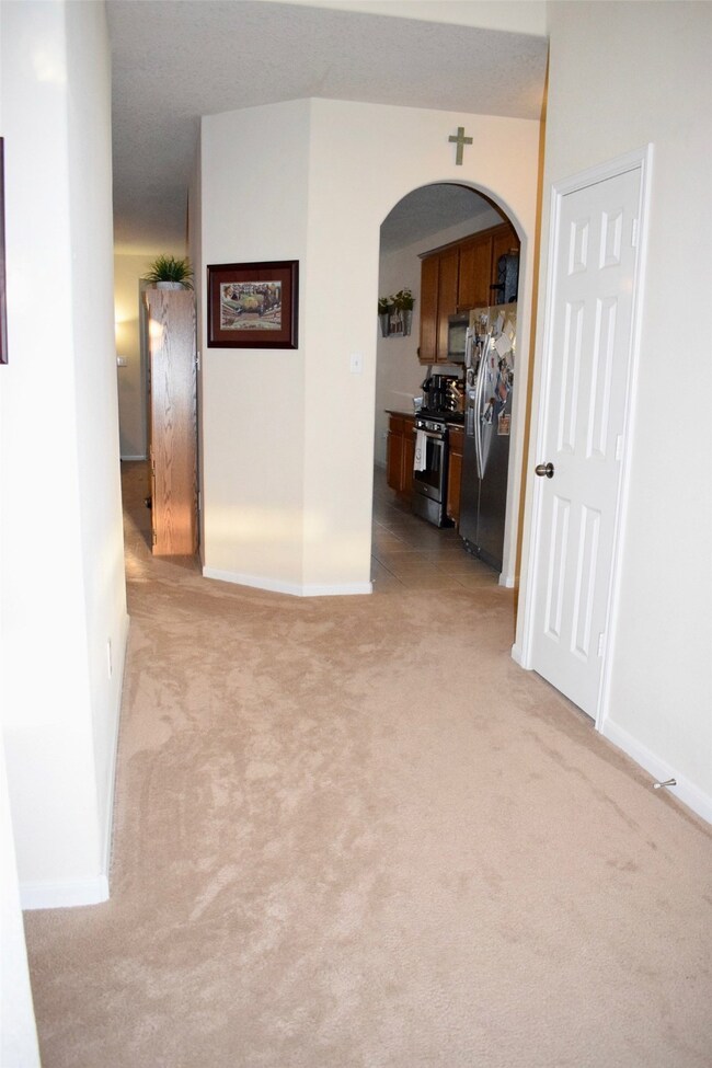 32335 Cross Spring Park Ln, Conroe, TX 77385 - photo 2