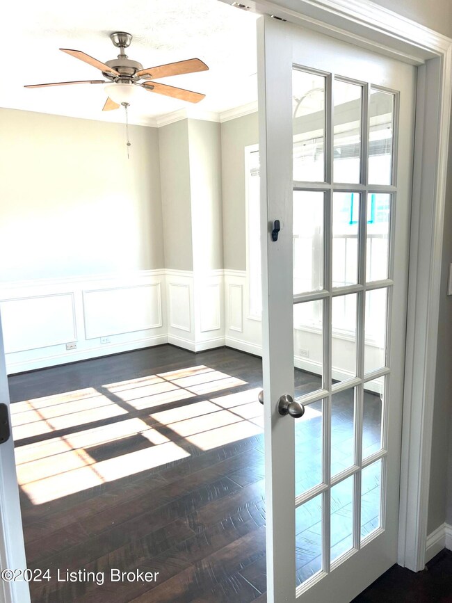 11701 English Meadow Dr, Louisville, KY 40229 - photo 7