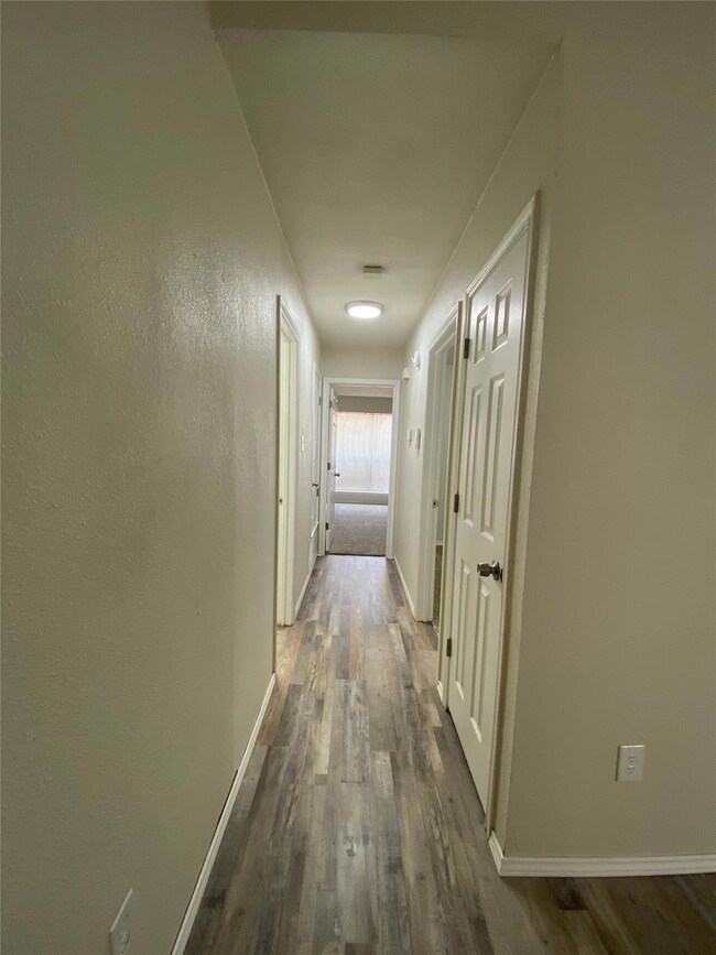 801 Mcanear St, Cleburne, TX 76033 - photo 7