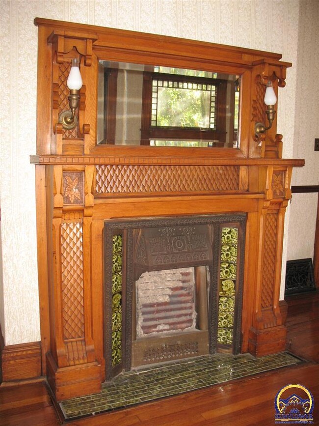 224 SW Woodlawn Ave, Topeka, KS 66606 - photo 6