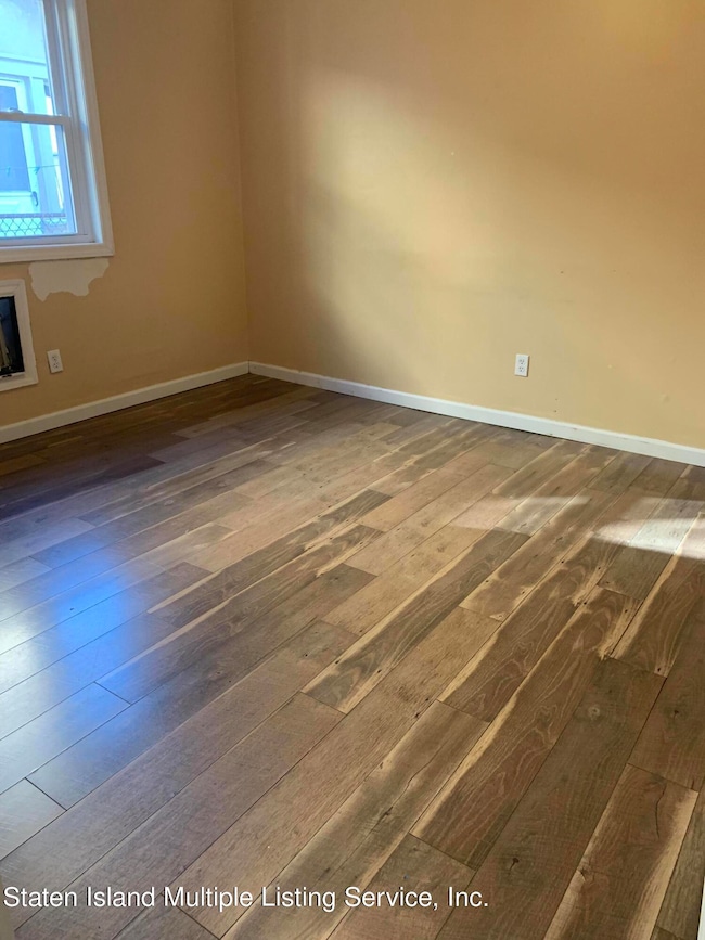 297 Norway Ave unit 1, Staten Island, NY 10305 - photo 6