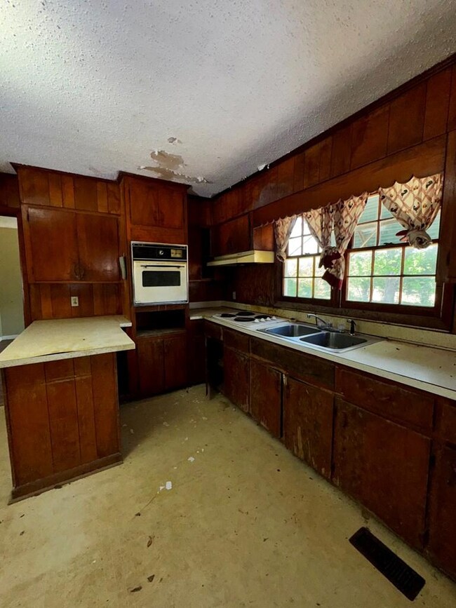 139 Brookfield Turner Church Rd, Enigma, GA 31749 - photo 6