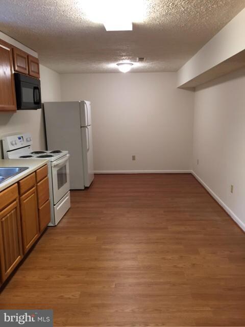 20530 Bickers Ln unit B, Orange, VA 22960 - photo 5