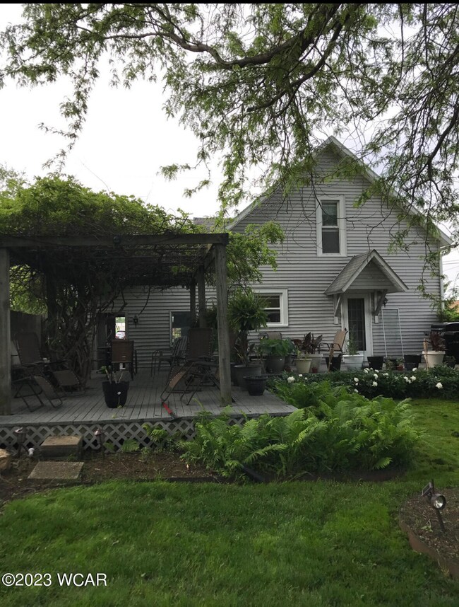 427 E Lincoln Ave, Ada, OH 45810 - photo 4