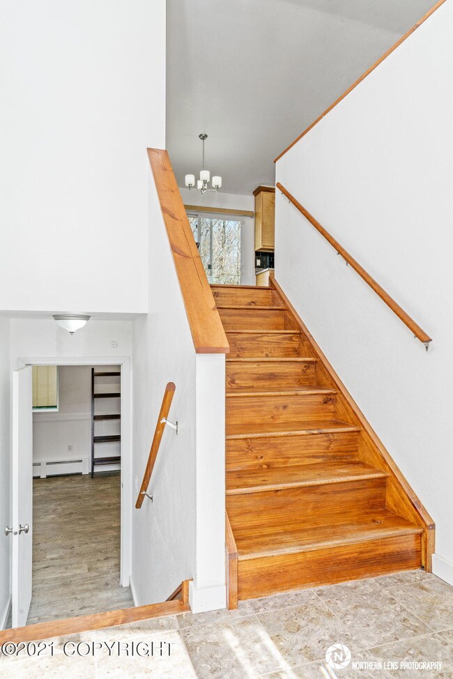 web_Entry_Stairway_1