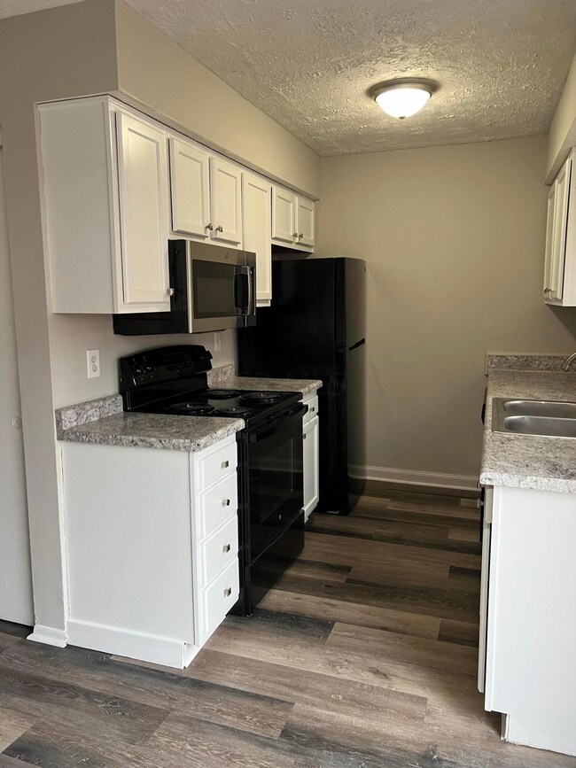 Kitchen 1