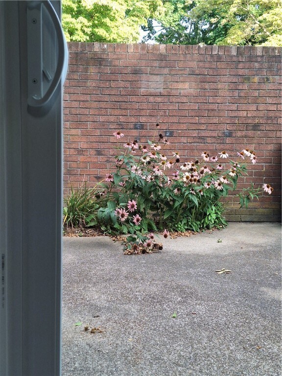 951 Brighton Way, Warwick, RI 02886 - photo 6