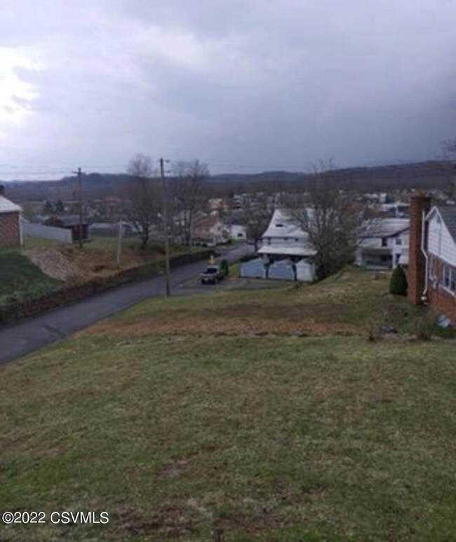 235 E 4th St, Watsontown, PA 17777 - photo 3