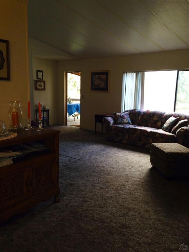 64100 N Highway 97 unit 6, Bend, OR 97701 - photo 5