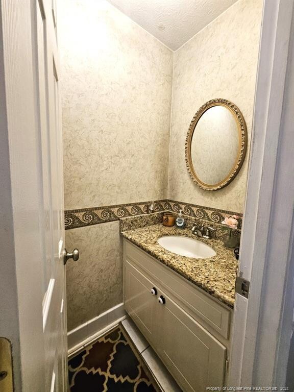 221 Kirkwood Dr, Fayetteville, NC 28303 - photo 6