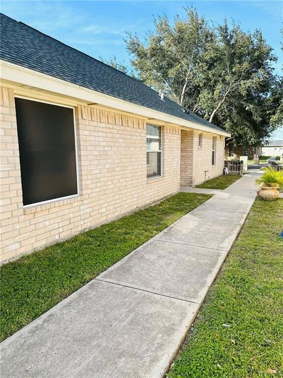 1310 Acme Ln unit 4, Edinburg, TX 78541 - photo 3